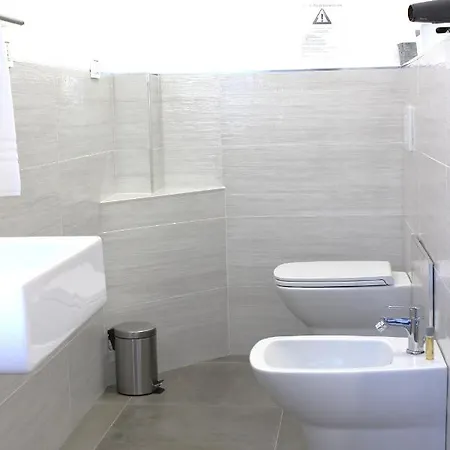 Via Del Corso Room&suite Casa de hóspedes