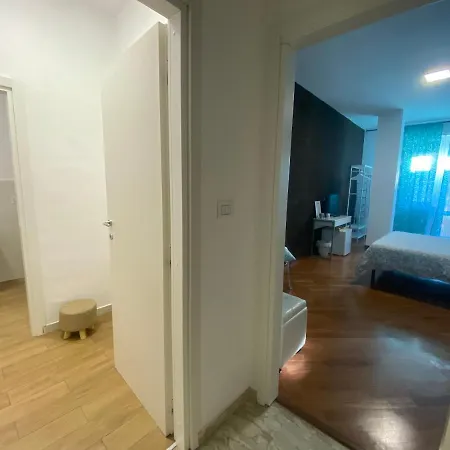 Via Del Corso Room&suite 4* 马泰拉