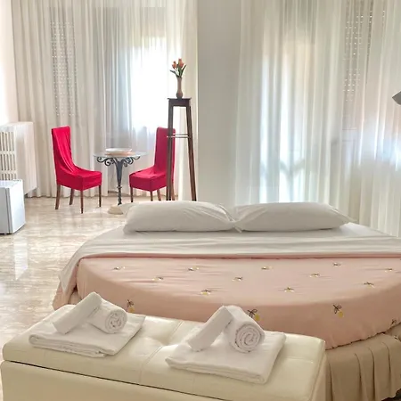 Via Del Corso Room&suite 马泰拉